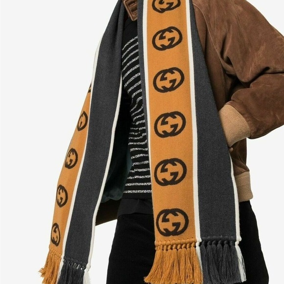 Gucci Unisex Fringed Scarf - Picture 4 of 7